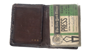 Illustration for article titled A Man Finds His Lost Wallet After 40 Years